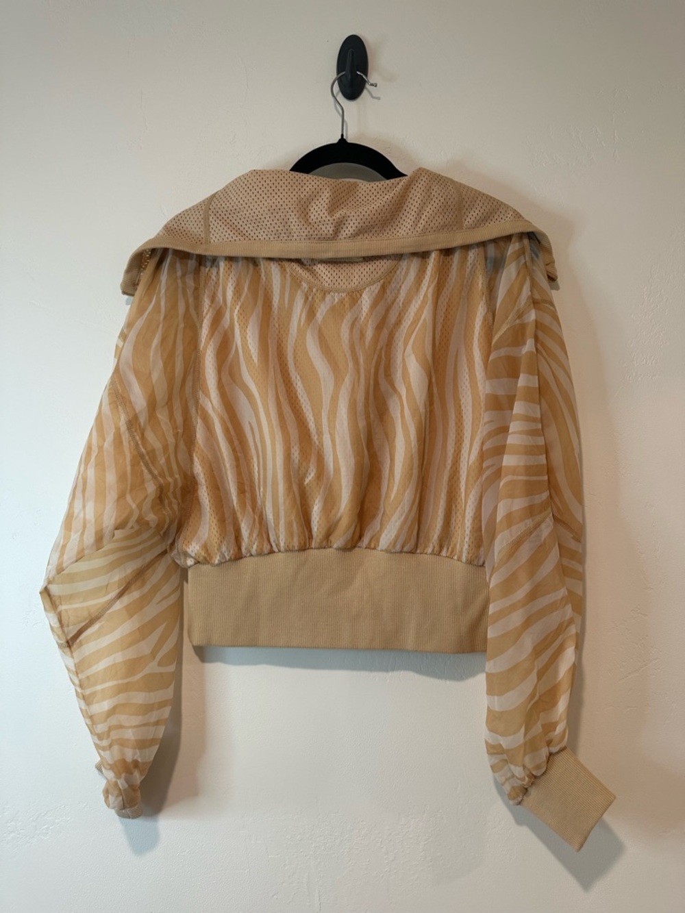 Free People Movement Zebra Print Cropped Windbreaker Pullover S - Picture 5 of 8
